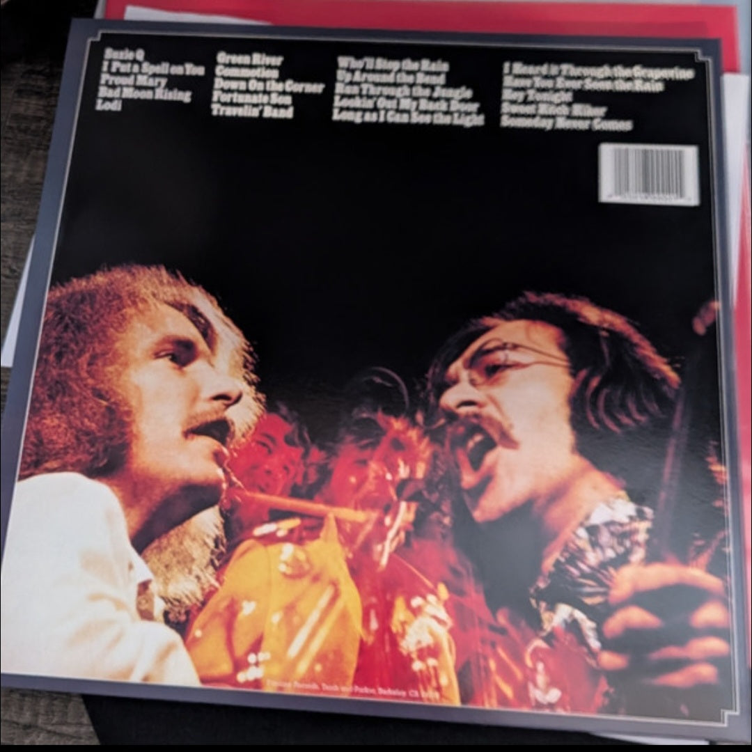 CREEDENCE CLEARWATER REVIVAL : CHRONICLE 20 GREATEST HITS LTD LTD 2LP RED WHITE & BLUE VINYL INCLUDES BONUS SLIPMAT